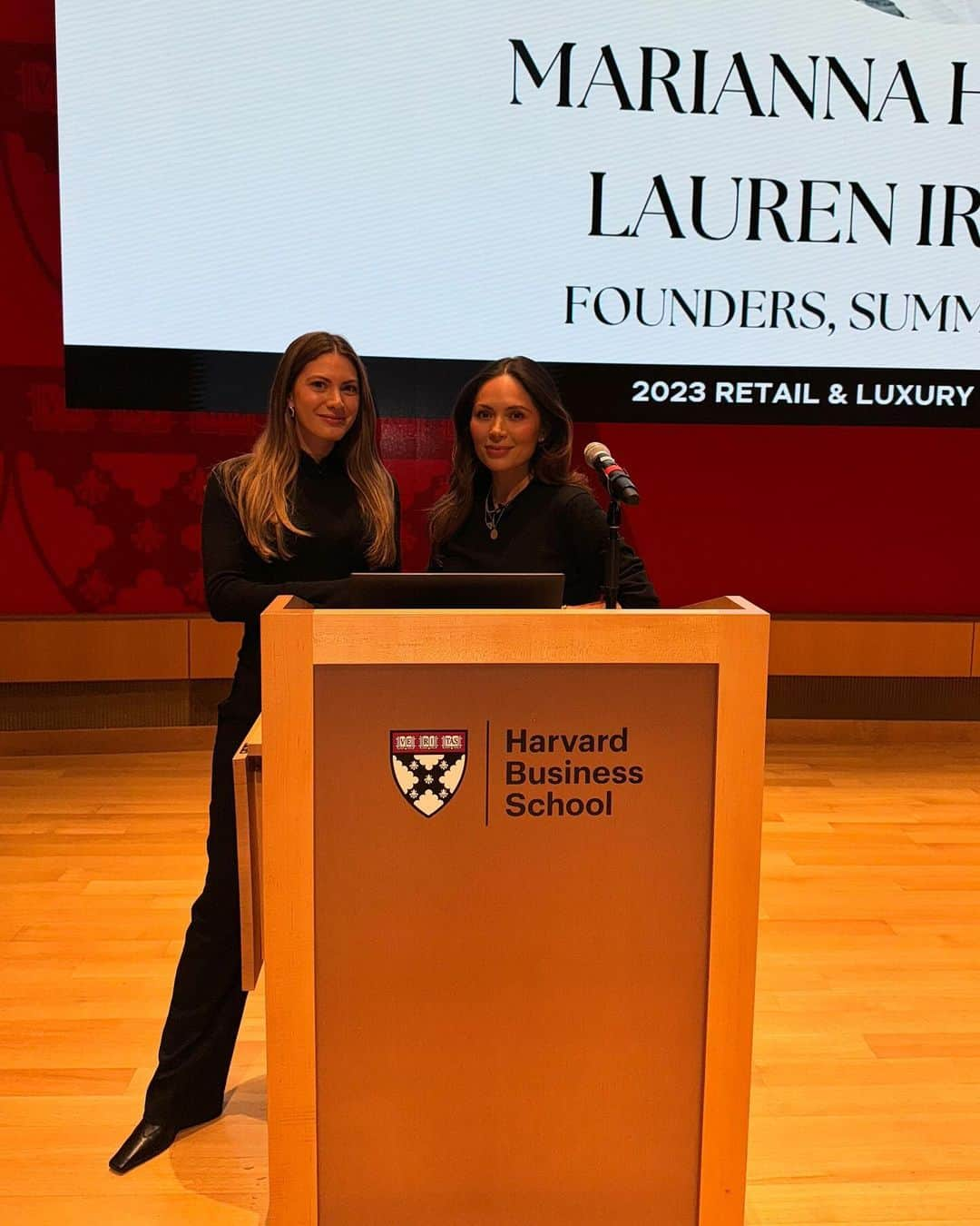 Marianna Hewittさんのインスタグラム写真 - (Marianna HewittInstagram)「you never know what one person you can inspire with your career, thank you HBS for having us share ours 🤍   from speaking to students or through my podcast, it’s such an honor to share not only my journey but also of others I admire. By hearing someone’s story, you can see what’s possible and I hope it brings you a source of inspiration」11月9日 22時58分 - marianna_hewitt