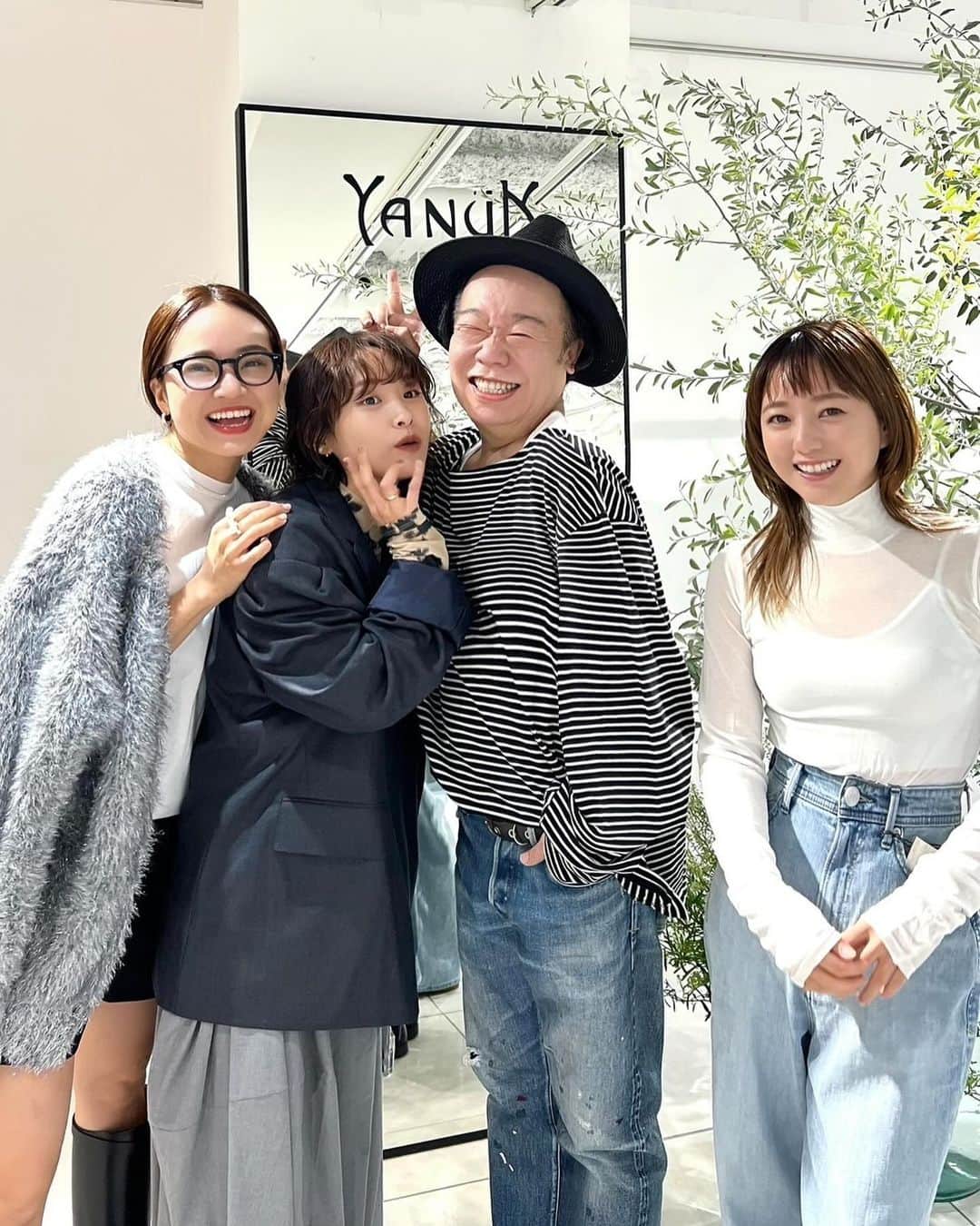 のインスタグラム：「久しぶりに、会えました🥹💪🏻💓✨  素敵なアクセサリーに 素敵なお洋服に 素敵な人たち💓  幸せな時間🕊️🤍✨  しげるちゃん 誘ってくれて ありがとうございました☺️💓」