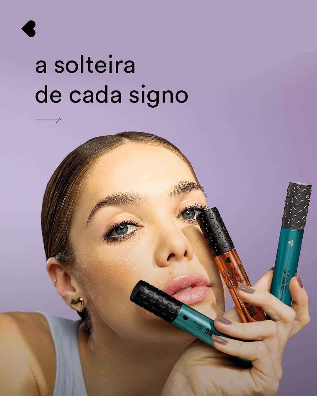 quem disse, berenice?のインスタグラム：「quer saber que tipo de solteira vc é? vem que eu te conto e ainda dou dicas de produtos que tem tudo a ver com vc pra aproveitar o #DiaDaSolteiraQDB. só nesse final de semana vc ganha 6 brindes nas compras acima de R$ 139,00.  *Promoção válida de 11 a 12/11.  #ParaTodosVerem: o post é um carrossel com 05 frames. No primeiro temos a foto de uma modelo segurando três máscaras de cílios. Junto à modelo temos o texto "a solteira de cada signo". No segundo frame, temos na parte de cima do post o seguinte texto: "Solteira de Sagitário: ela é colorida e vive tudo que há pra viver, a sagitariana gosta mesmo é de se permitir." Na parte de baixo do post, temos o texto: "produto do dia: Palette Multifuncional Supernova" e o produto exposto. No terceiro frame temos: "produto do dia: Máscara de Cílios Big Bang 360º" e um pack de produtos expostos. Na parte de cima do post temos o texto: "Solteira de Capricórnio: sempre focada no crescimento pessoal e profissional, a capricorniana gosta de olhares marcantes e acaba arrumando seus contatinhos no trabalho mesmo." No quarto frame, na parte de cima da tela, temos o texto: "Solteira de Aquário: ela não se incomoda nenhum pouco de estar solteira, afinal a prioridade dela é sempre ela mesma e a própria liberdade. a aquariana aproveita a solteirice pra recarregar suas energias." Na parte de baixo temos o texto: "produto do dia: Combo Recarrega." e ao lado temos um pack do produto Recarrega. No quinto e último frame, temos uma foto do perfume Beijo que fica, ambientado com algumas frutas e alimentos: canelas, framboesas, cerejas, amoras e pêra. Junto à imagem temos o texto: "produto do dia:  Beijo que fica Desodorante Colônia. Na parte de cima do post, temos o texto: "Solteira de Peixes: ai dela, que é romântica. a solteira de peixes tem dois moods: apaixonada por alguém ou procurando o próximo amor. por isso adora beijos que ficam na memória." Fim da descrição.」