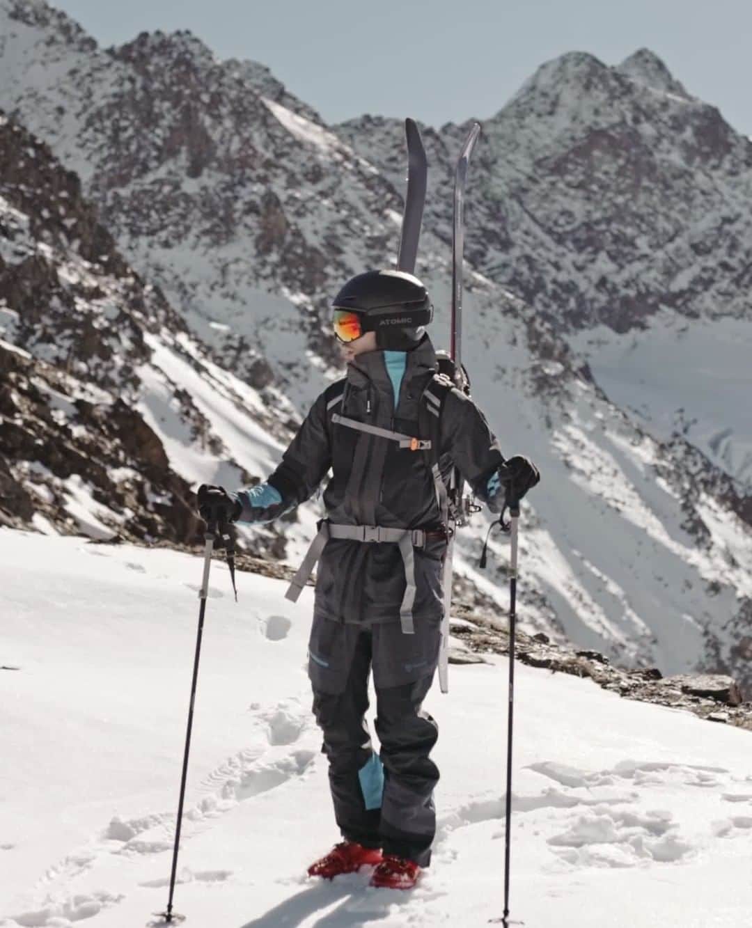 テンソンのインスタグラム：「The Tenson Multilayer Principle:⁠ Designing and developing apparel that caters to the sometimes extreme needs of Ski Touring very wide range of activities really brings out the best in our Product & Design Team. Just imagine an elevated heart rate causing excessive sweating when pushing uphill, reaching your destination, wresting and cooling down - then skiing downhill with the wind cooling you down - extreme conditions calling for smart designs and high quality, performance apparel and the need to dress accordingly. Have a closer look at tenson.com⁠ ⁠ #tenson #theswedishoutdoorbrand」
