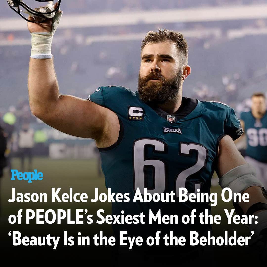 People Magazineのインスタグラム：「Jason Kelce is celebrating his title as one of PEOPLE's 2023 Sexiest Men of the Year.  “Beauty is in the eye of the beholder…” he jokingly wrote in response to the tweet which also noted that Timothée Chalamet, Jamie Foxx and Usher were listed in the running.   Read more about our Sexiest Man Alive issue in our bio link. | 📷: Getty」