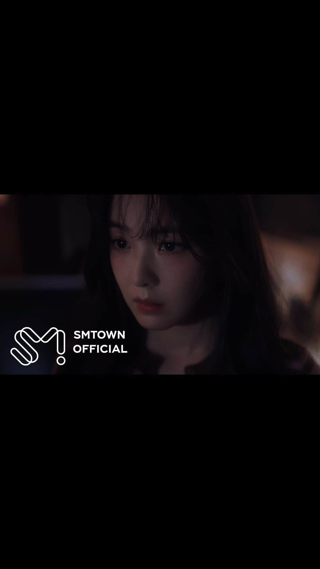 SMエンターテインメントのインスタグラム：「Red Velvet 레드벨벳 ’Chill Kill‘ MV Teaser   https://youtu.be/Cj6kVSSjlSw  #RedVelvet #레드벨벳  #Chill_Kill #칠킬 #RedVelvet_Chill_Kill  @redvelvet.smtown   💿Pre-order https://redvelvet.lnk.to/chill_kill」