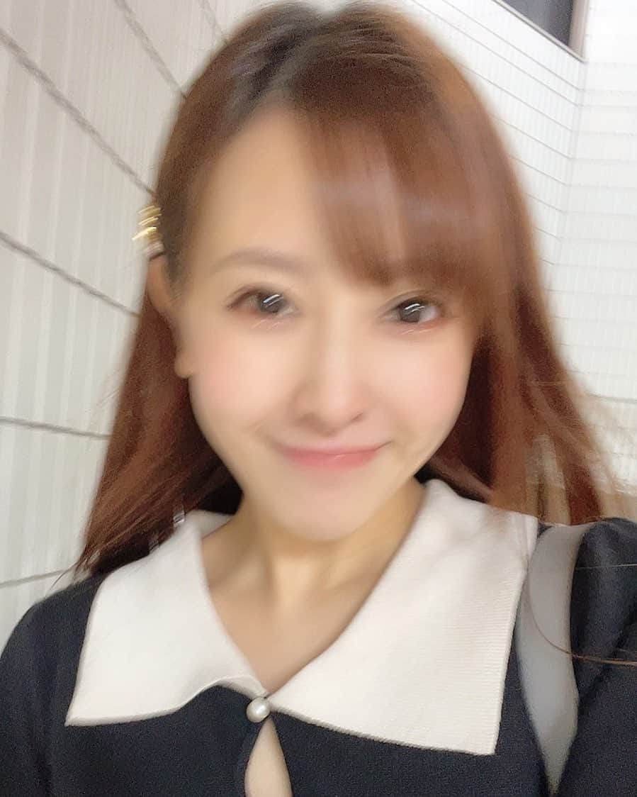 山本ひかるのインスタグラム：「たまにはブレブレのやつ載せてもいい？(*´˘`*)♡ #selfie」