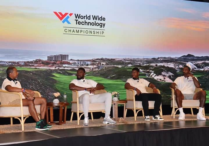 J・R・スミスさんのインスタグラム写真 - (J・R・スミスInstagram)「This time last week, our co-founders @oooolajuwon and @earldreambig, along with our good brother @teamswish, joined the @wwtchampionship stage to discuss the growth of the game, culture, corporate partnerships, and everything Eastside Golf. Hosted by Brian Sharpless, Director of Diversity Business Development at @wwt_inc #TeamEastside #EastsideGolf #TBT」11月10日 0時16分 - teamswish