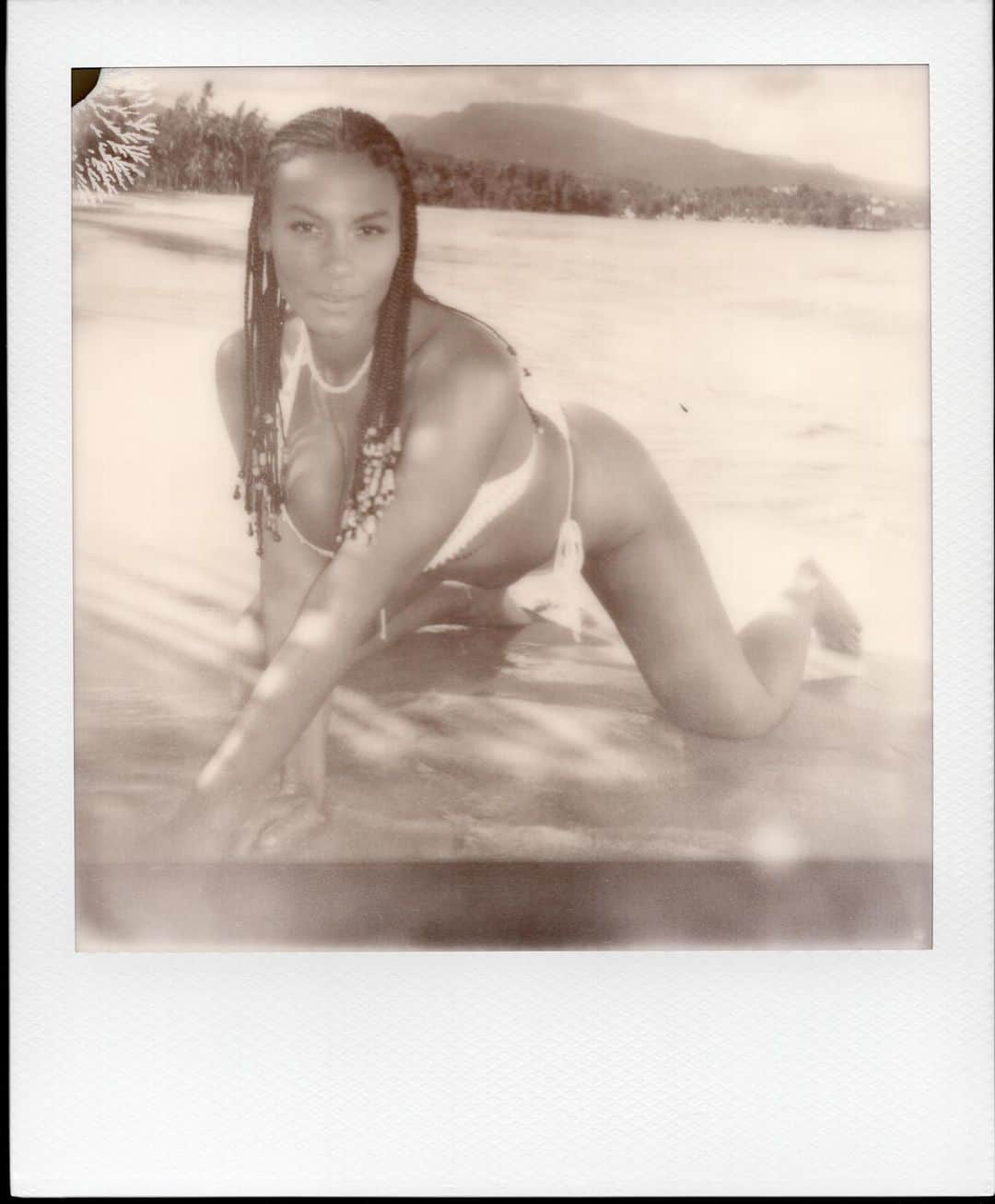 ベン・ワッツさんのインスタグラム写真 - (ベン・ワッツInstagram)「Retro vibe wiv a fav @marquitapring x @si_swimsuit shot on Polaroid @mj_day @bryanzaragoza_ @anthonycristianosalon @cindiblairproductions #polaroid #benwatts #scrapbook #vibes @polaroid #puertorico」11月10日 0時20分 - wattsupphoto