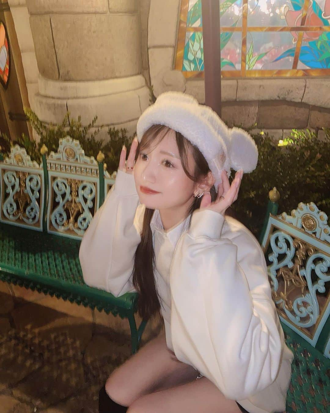 星奈あいのインスタグラム：「TDL ✴️ Xmas 🐭🎄🧸🎁︎ ̖́-  . . もうクリスマスの時期なのね〜 スプラッシュマウンテンの 最後の音楽すき🎶💛  #ディズニーランド  #クリスマスディズニー #星奈あい」