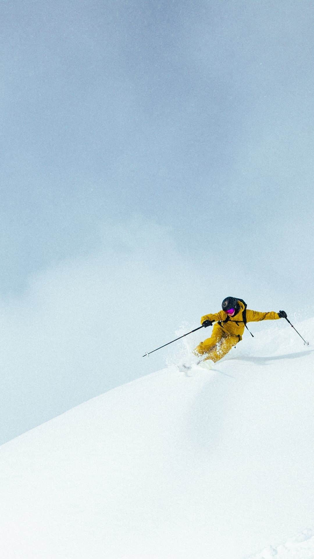 アークテリクスのインスタグラム：「Mark your calendars — the @arcteryx Freeride Academy returns to St. Anton am Arlberg, Austria for its 3rd edition on February 1-4, 2024.    A unique mountain experience where skiers and snowboarders of all abilities come to learn from world-renowned athletes and guides. Advance your technical skills and boost your confidence through workshops, clinics, and community events — all while connecting with people who share your passion for the mountains.    Head to our link in bio for more info about the event and clinic line-up. Clinics go on sale November 15 at 5pm CET.   #arcteryx #arcteryxacademy」