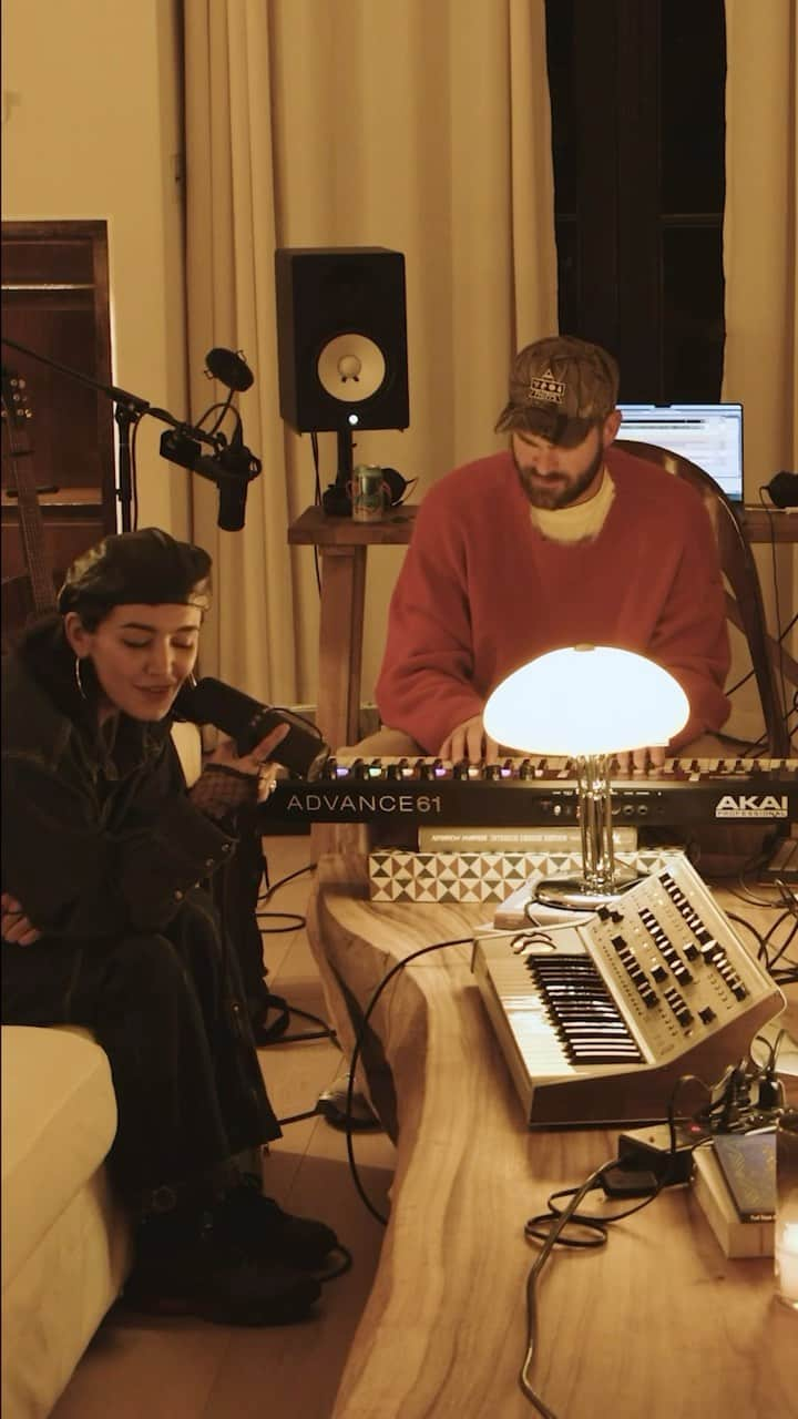 The Chainsmokersのインスタグラム：「Hope you all like these because we are going to keep making them. Live from Drew’s rental is like tiny desk but NPR won’t have us on… had a blast making this song with @gracey and reimagining it with some charm… whose living room will we go to next cause Drew’s rental is about to end…」