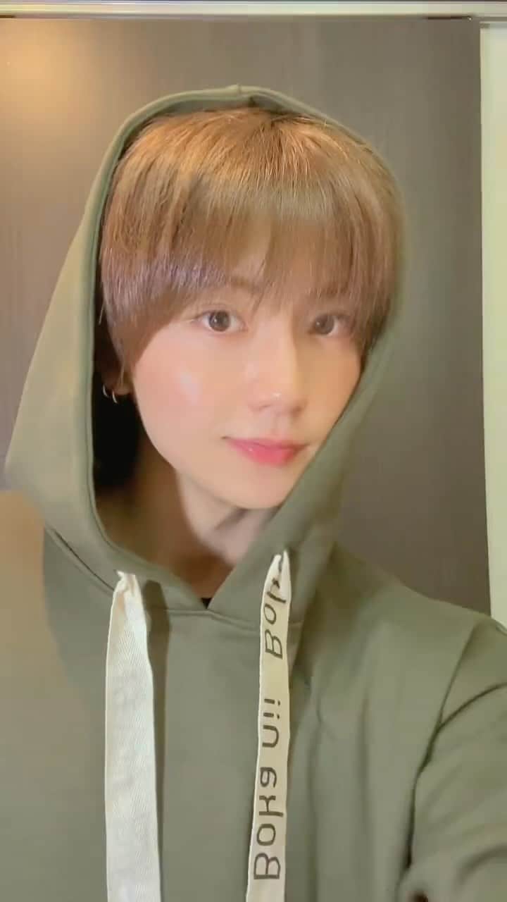 岡田蓮のインスタグラム：「🫶🏻💖في اي سنة ولدت؟」