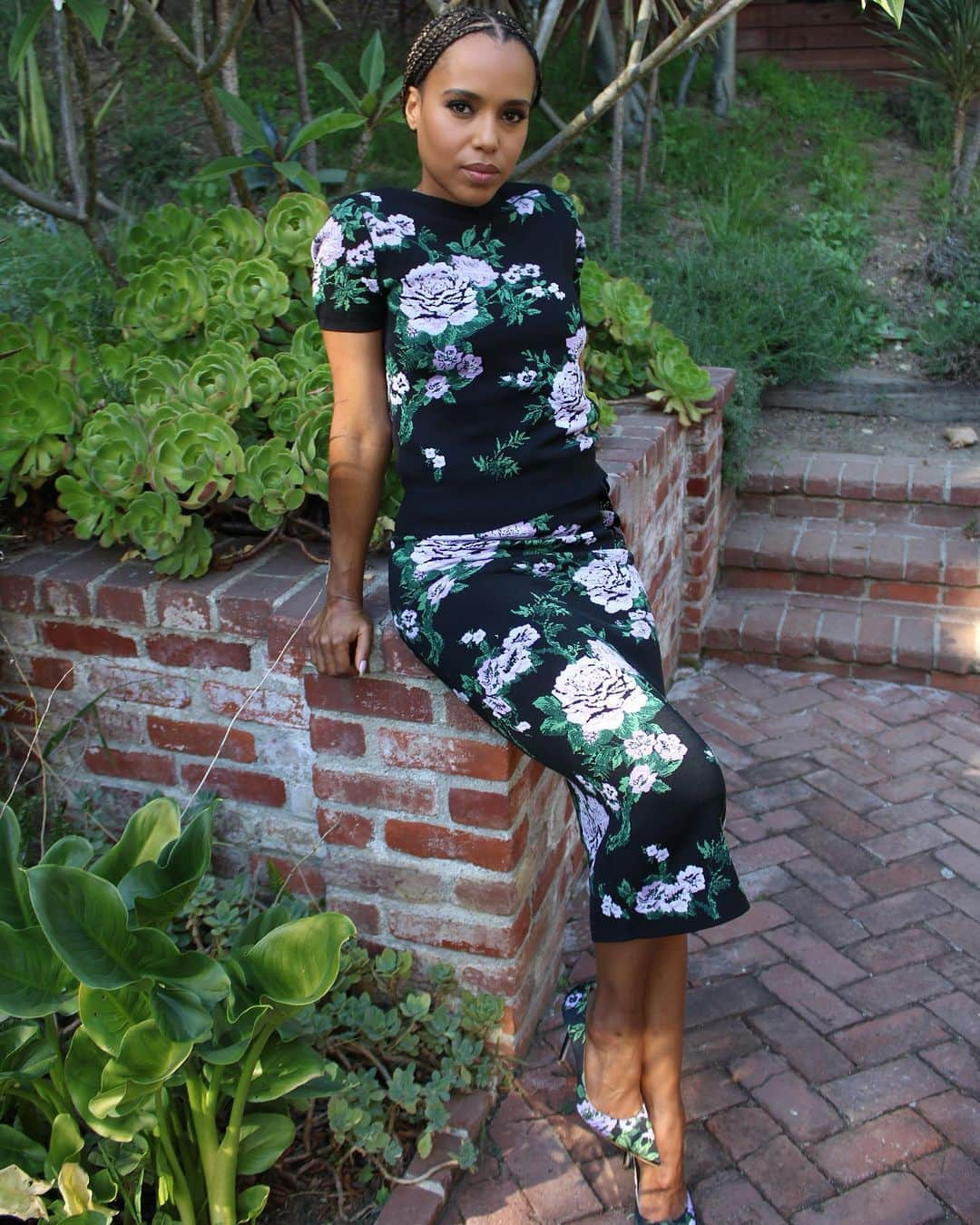 ケリー・ワシントンさんのインスタグラム写真 - (ケリー・ワシントンInstagram)「Fall florals 🌸🪻🌸🪻🌸🪻」11月10日 1時48分 - kerrywashington