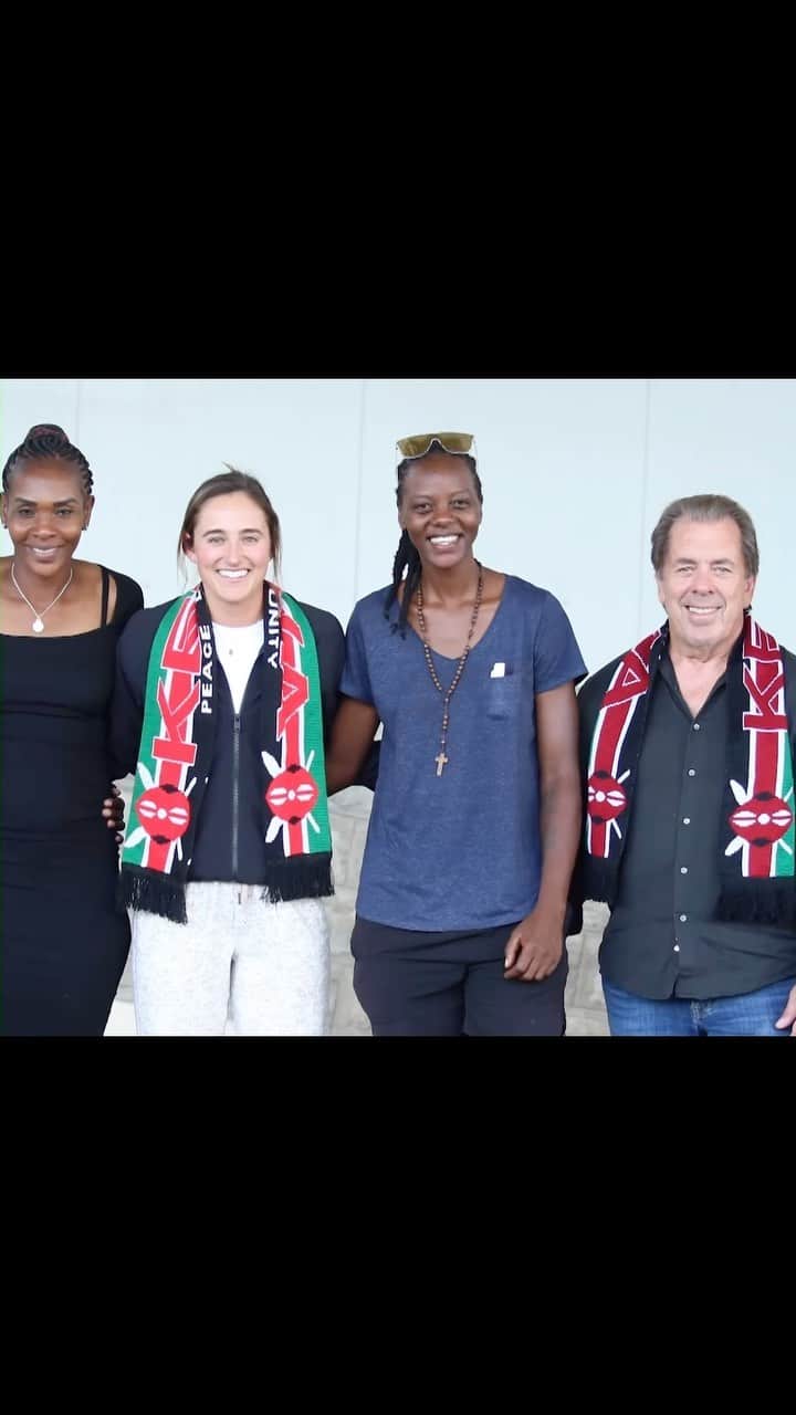 USA Volleyballのインスタグラム：「One bracelet and an act of kindness at the Olympics inspired a life-changing trip. Olympian @smsponcil partnered with @worldconcern and Kenyan Beach National Team members Gaudencia Makokha and Brackcides Agala to provide humanitarian aid and beach volleyball equipment to youth in impoverished parts of Kenya.  Watch the full feature, The Love of Kenya, 🔗 in bio.」