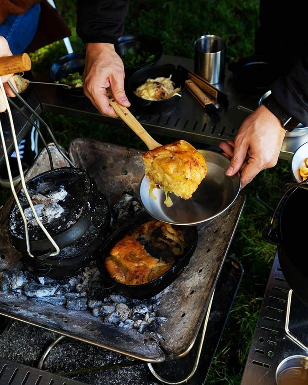 Snow Peak USAのインスタグラム：「Did someone say Apple Cobbler? Count us in.」