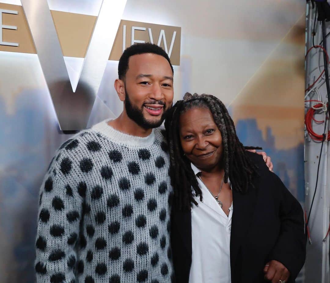 ジョン・レジェンドのインスタグラム：「EGOT 🤝 EGOT」