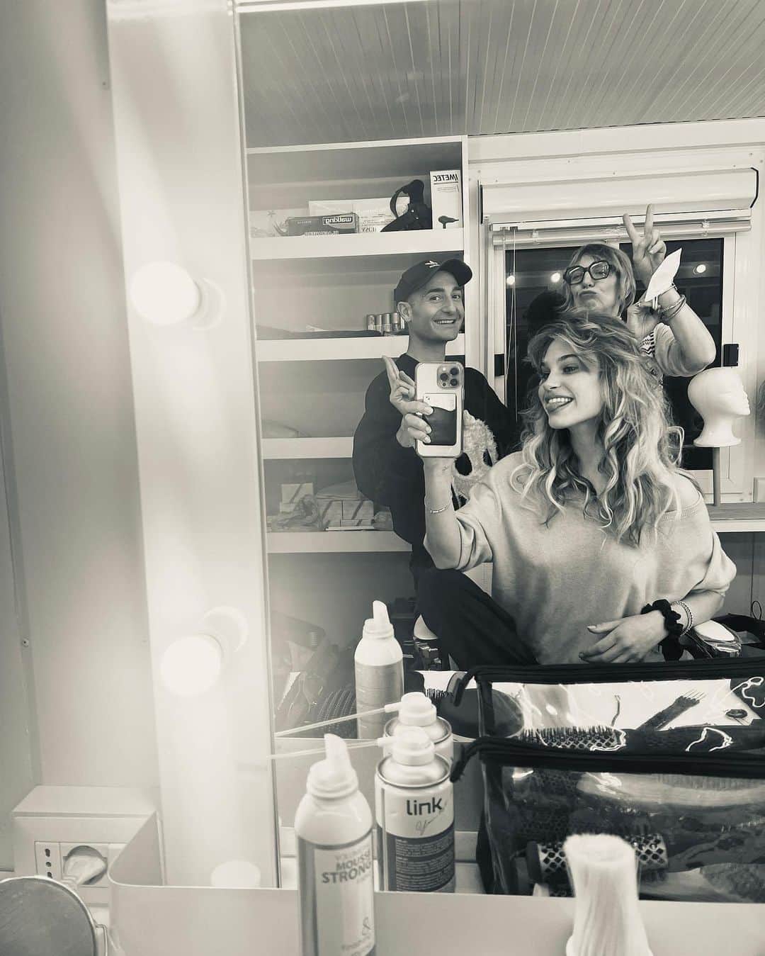 MEREDITH MICKELSONさんのインスタグラム写真 - (MEREDITH MICKELSONInstagram)「ITS HERE!!!! 🤯🥹❤️ My new film Paradox Effect just premiered at Rome Film Festival- feeling so beyond grateful & happy. Thank you to the most extraordinary cast & crew who made it all happen. The makeup, hair, styling & production all of crew etc who are the real magic & i love very much. The most supportive talented director @weintrob . Couldn’t have been surround by more talent & kindness. Poured everything i had into bringing Gia to life & had the best time doing so, excited for everyone to see this film ❤️」11月10日 2時49分 - meredithmickelson
