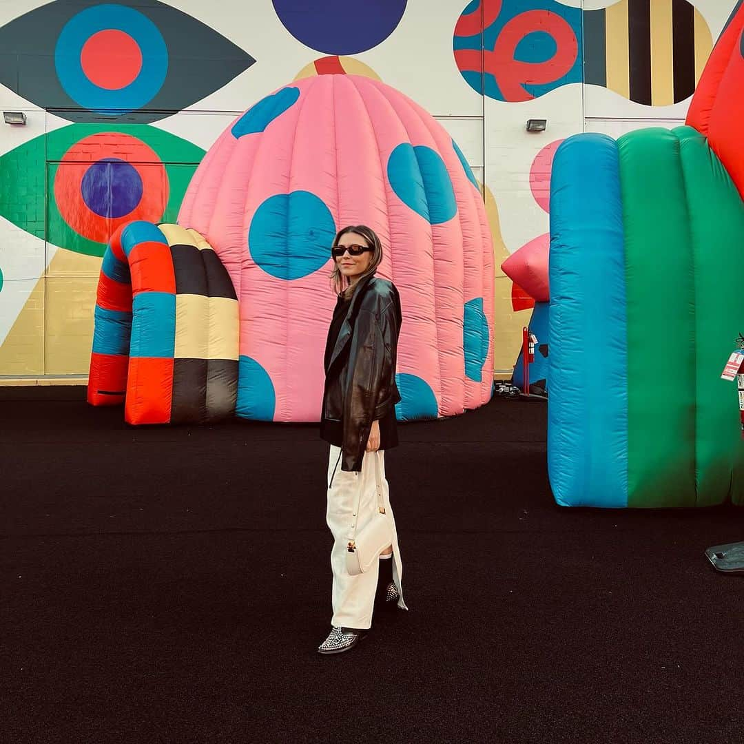 Mayela Vazquezさんのインスタグラム写真 - (Mayela VazquezInstagram)「Life in colors❣️#newyorklife」11月10日 12時30分 - mayelavazquezbeauty