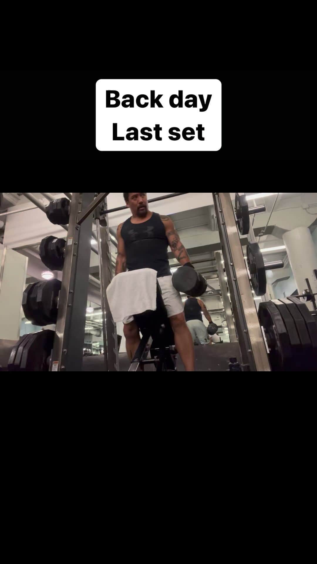 樋高リオのインスタグラム：「Back day」