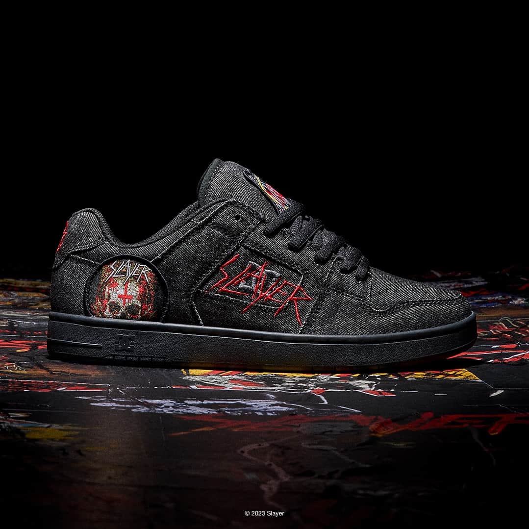 DCシューズのインスタグラム：「Slayer x DC Manteca 4 🔥   Available now online around the globe 🌐   @slayerbandofficial  #SLAYERxDC」
