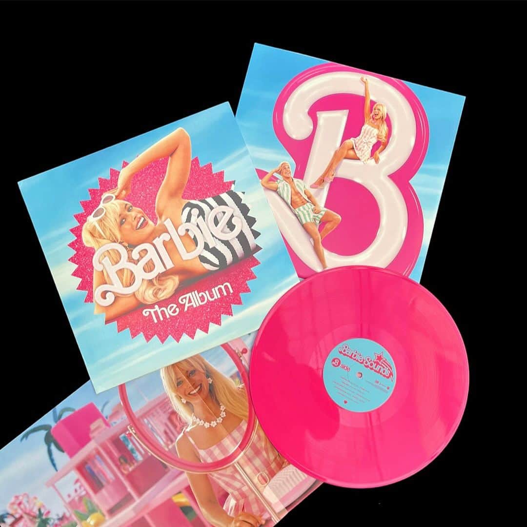 おもちゃやSPIRALのインスタグラム：「Barbie The Movie The Album入荷しました！  レコードもBarbie Pinkでかわいいです🩷」