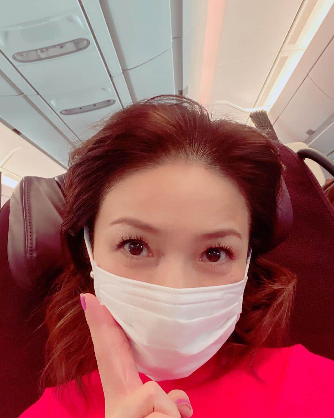 マルシアのインスタグラム：「クルーズ船 #飛鳥II おかげさまで 無事終わり🚢  東京に戻ります✈️  よし、 次へと 道はつづく…  感謝  #マルシア」