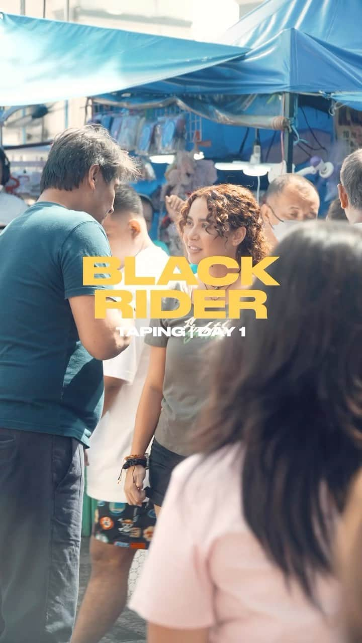 ヤシー・プレスマンのインスタグラム：「DAY 1 ni BANE!!! uyyyy, sino kaya siya sa buhay ni #BLACKRIDER ??? kitakits po tayo mamayang gabi sa GMA PRIMETIME! 🏍️💨  🎥 @jeoboymarasigan」