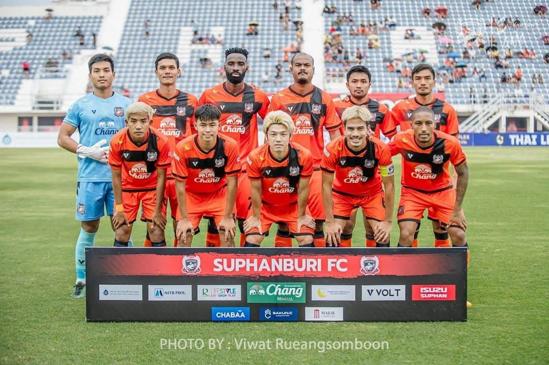 馬場悠企さんのインスタグラム写真 - (馬場悠企Instagram)「The target is right there🎯⚽️  #thaileague2 #suphanburi #voltofficial #no37 #japan #asia #footballplayer  #football #soccer #life #enjoy #training #youtube」11月10日 13時22分 - yuki_bamba32