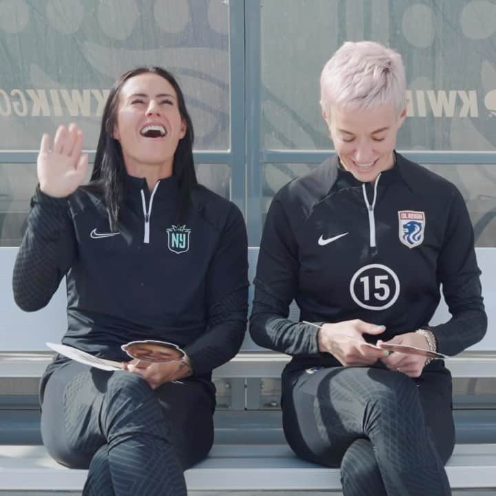 アリ・クリーガーのインスタグラム：「Can’t get enough of these two 😁  Don’t miss the 2023 NWSL Championship this Saturday, with coverage kicking off on CBS and Paramount+ at 7:30 PM Eastern」