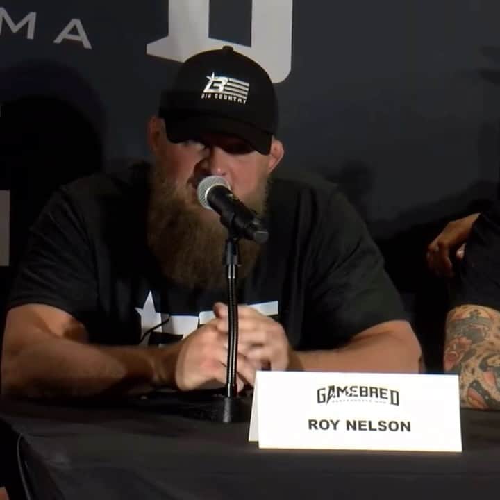 ロイ・ネルソンのインスタグラム：「Big Country @roynelsonmma confirms the rumors on his mutated knuckle 😂👊  Watch the fights tomorrow night - Live and free on the Gamebred Bareknuckle MMA YouTube page (link in bio) and on @kickstreaming   🏟️ Mississippi Coast Coliseum  📍 Biloxi, Mississippi  🗓️ Friday, November 10th 🎟️ Tickets on sale at all Ticketmaster locations (link is in bio)  #gamebredbkmma #gamebredbareknuckle  #themostviolentshowonearth」