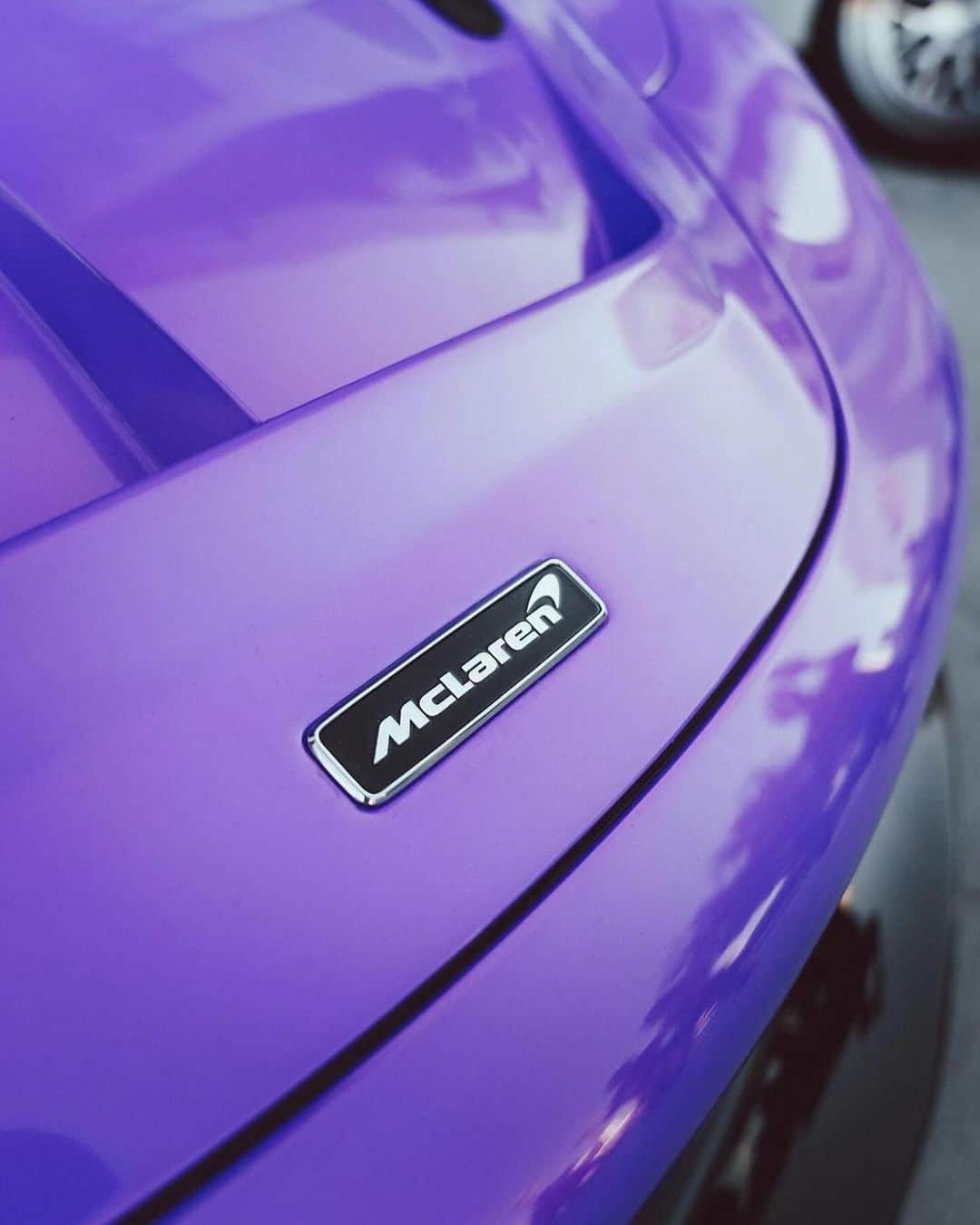 CARLiFESTYLEさんのインスタグラム写真 - (CARLiFESTYLEInstagram)「@inozetek Metallic Royalty Purple Widebody McLaren 720s #carlifestyle #720s #mclaren720s」11月10日 5時58分 - carlifestyle