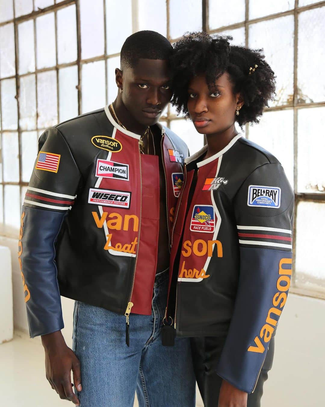 バンソンのインスタグラム：「The VANSON STAR JACKET is the top part of a two-piece suit for American-Flat-Track racing.  Racing flat track is one of the most exciting motorcycle racing art forms, with roots going back over 100 years. Be sure to order on our website. #vansonleathers 🏍️」