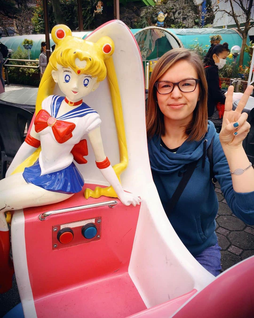 のインスタグラム：「✨🌙 Me & Sailor Moon hanging in Asakusa in 2016! 🌙✨  #sailormoon #セーラームーン #tokyo #japan」