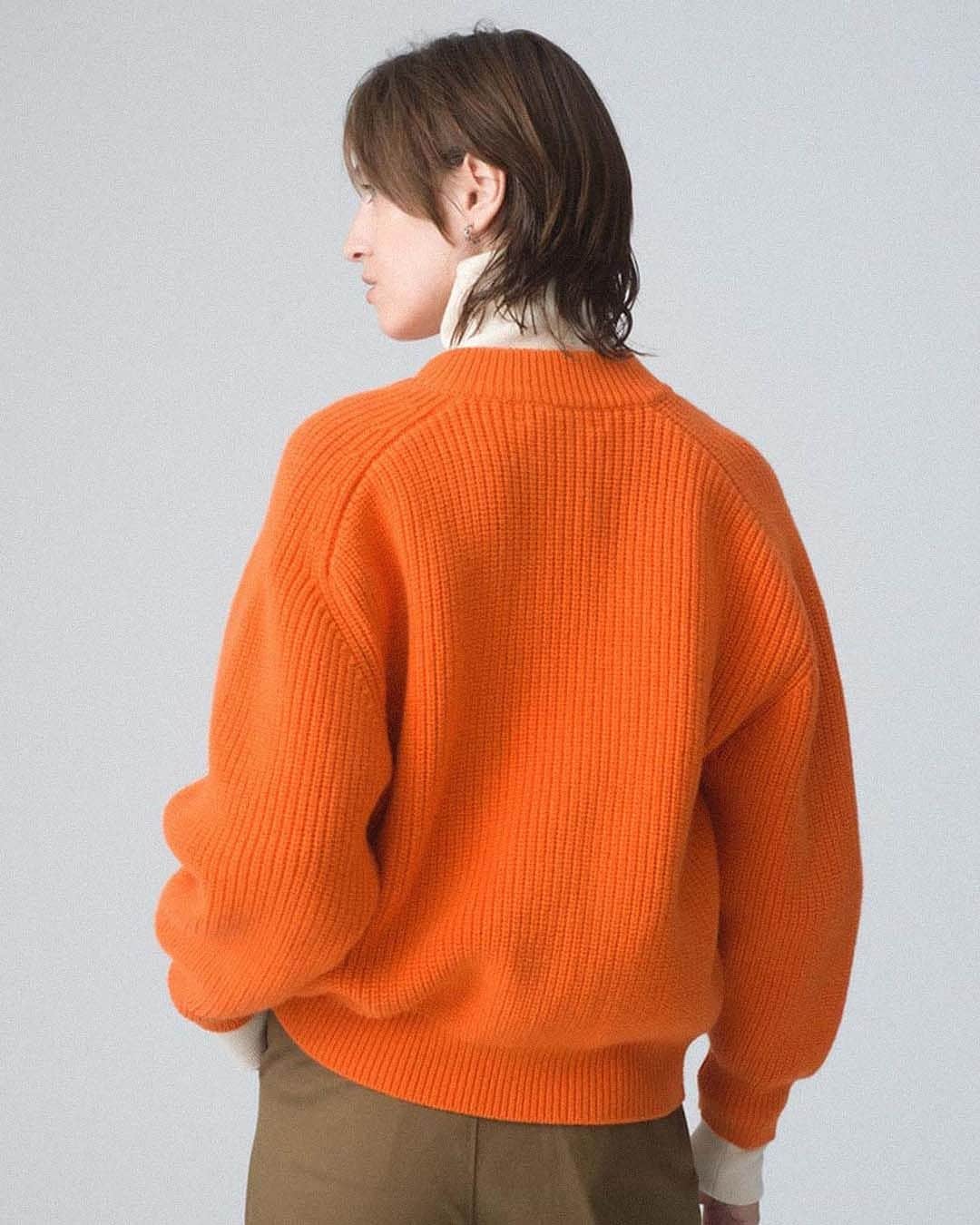 デミリーのインスタグラム：「Brighten up the season with the DEMY BY DEMYLEE Wool Callan Cardigan. Available at Ron Herman Japan + demylee.com 📷: @ronhermanjp」