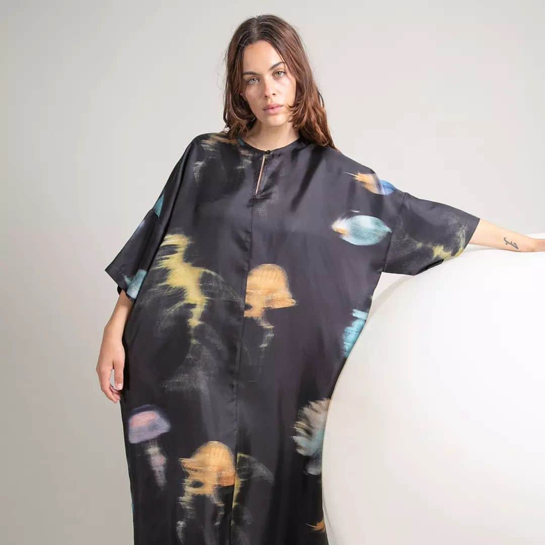 アルファ60さんのインスタグラム写真 - (アルファ60Instagram)「Welcome SS24.4 — Explore our latest custom printed silks featuring blurred abyssal creatures. Haniya wears; Santana Dress / Deep Sea」11月10日 6時24分 - alpha60thelabel
