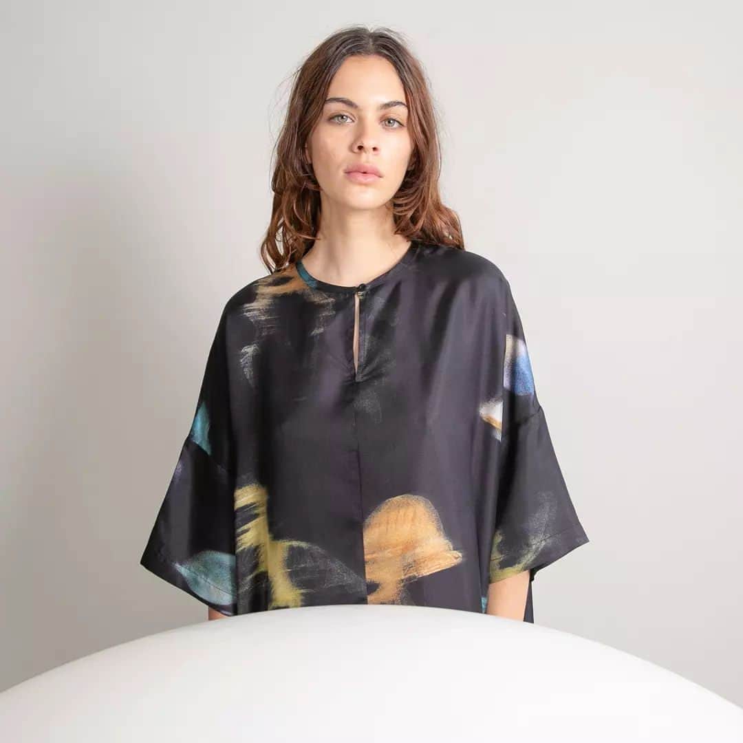 アルファ60のインスタグラム：「Welcome SS24.4 — Explore our latest custom printed silks featuring blurred abyssal creatures. Haniya wears; Santana Dress / Deep Sea」