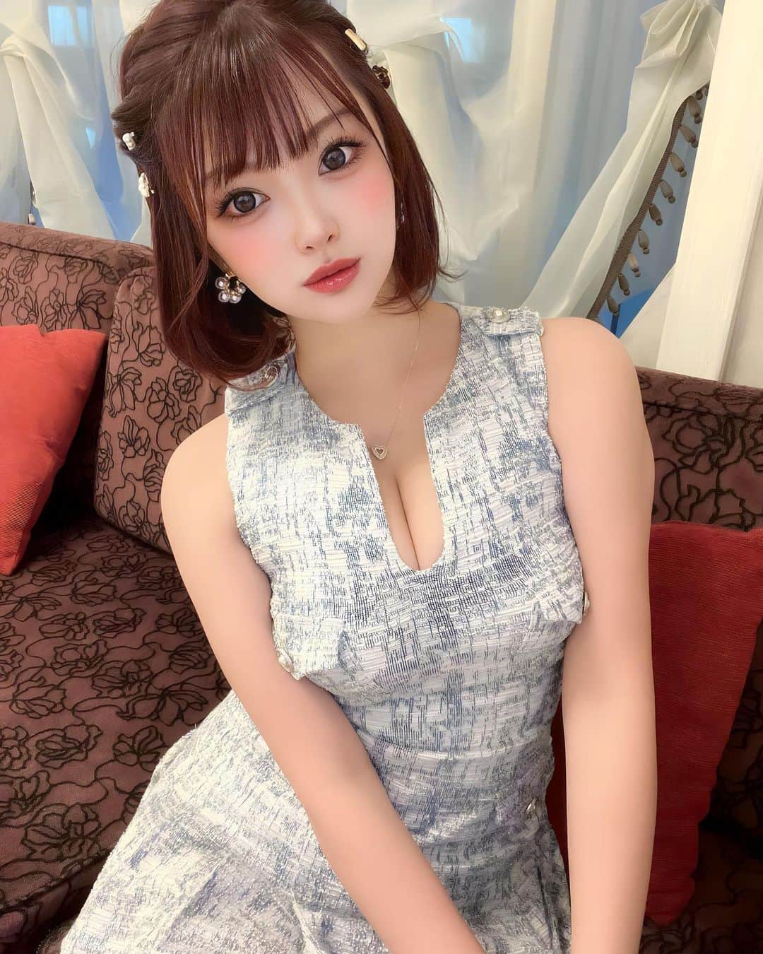 のインスタグラム：「👧　.   ショートに戻りました👼🪄」