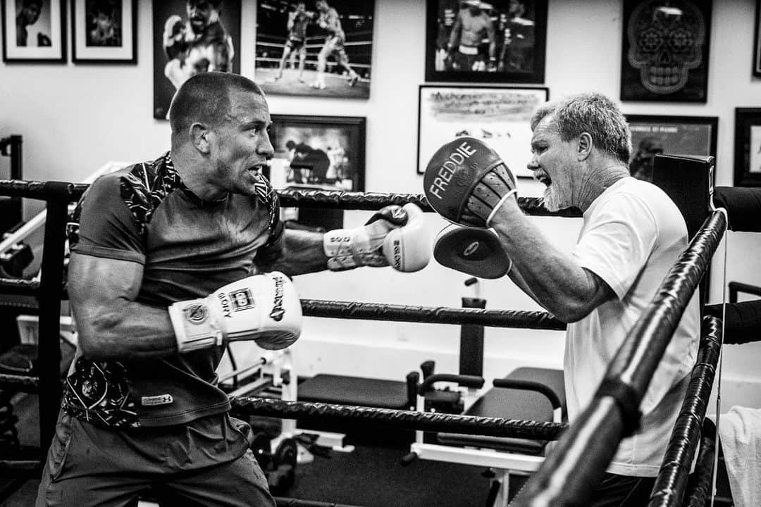 ジョルジュ・サンピエールのインスタグラム：「Eye of the tiger! 👊」
