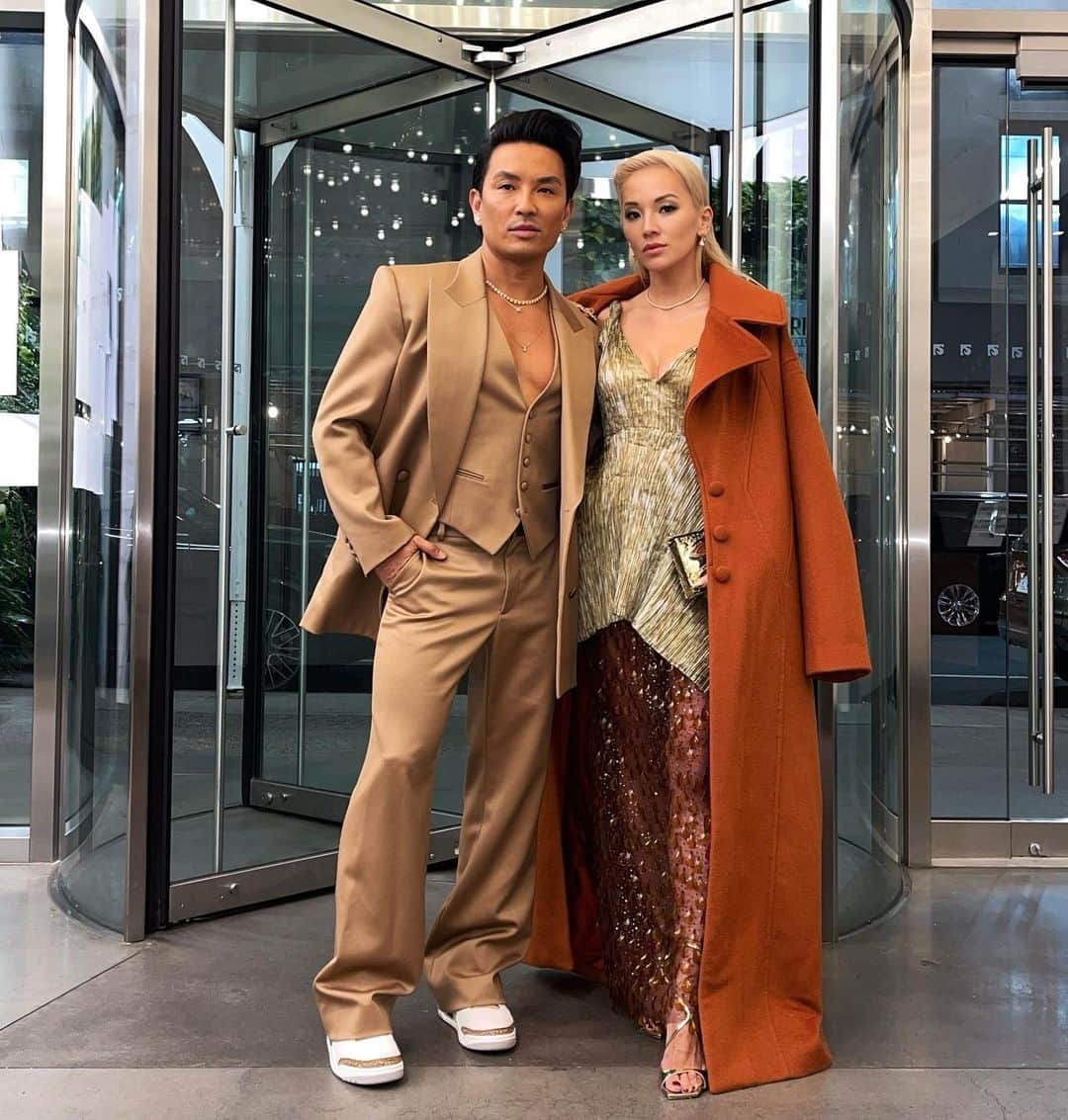 プラバルグルンさんのインスタグラム写真 - (プラバルグルンInstagram)「@cfda awards with my bestie @tinaleung⁠ The best date!!⁠ Congratulations to all the winners!!⁠ XPG」11月10日 7時08分 - prabalgurung