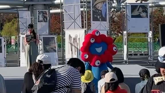土井コマキのインスタグラム：「日本工芸産地博覧会2023  楽しかった。女性社長たちのトークや、各地オープンファクトリーのトークも刺激的だった。リスナーさんも遊びに来てくださり、嬉しかったです。 あぁ、産地へ旅して本にしたい📕出版社さーん！ @kougei_sunchi  #日本工芸産地博覧会  #コマキ手帖」