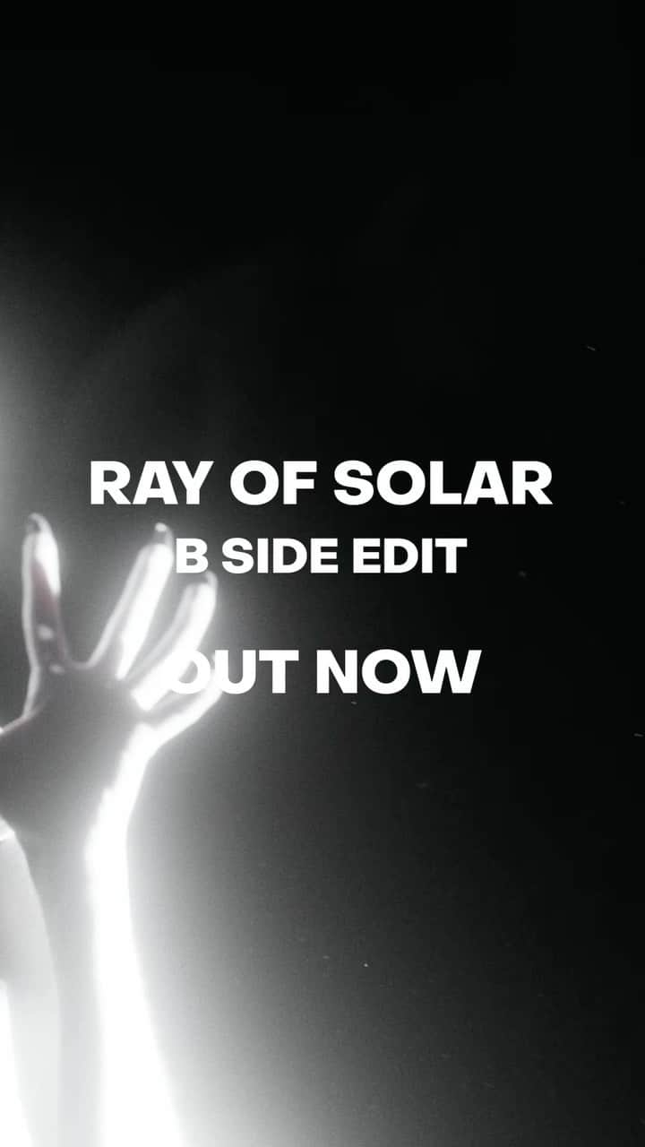 アクスウェルのインスタグラム：「Ray of Solar (B Side Edit) 🌙 OUT NOW」