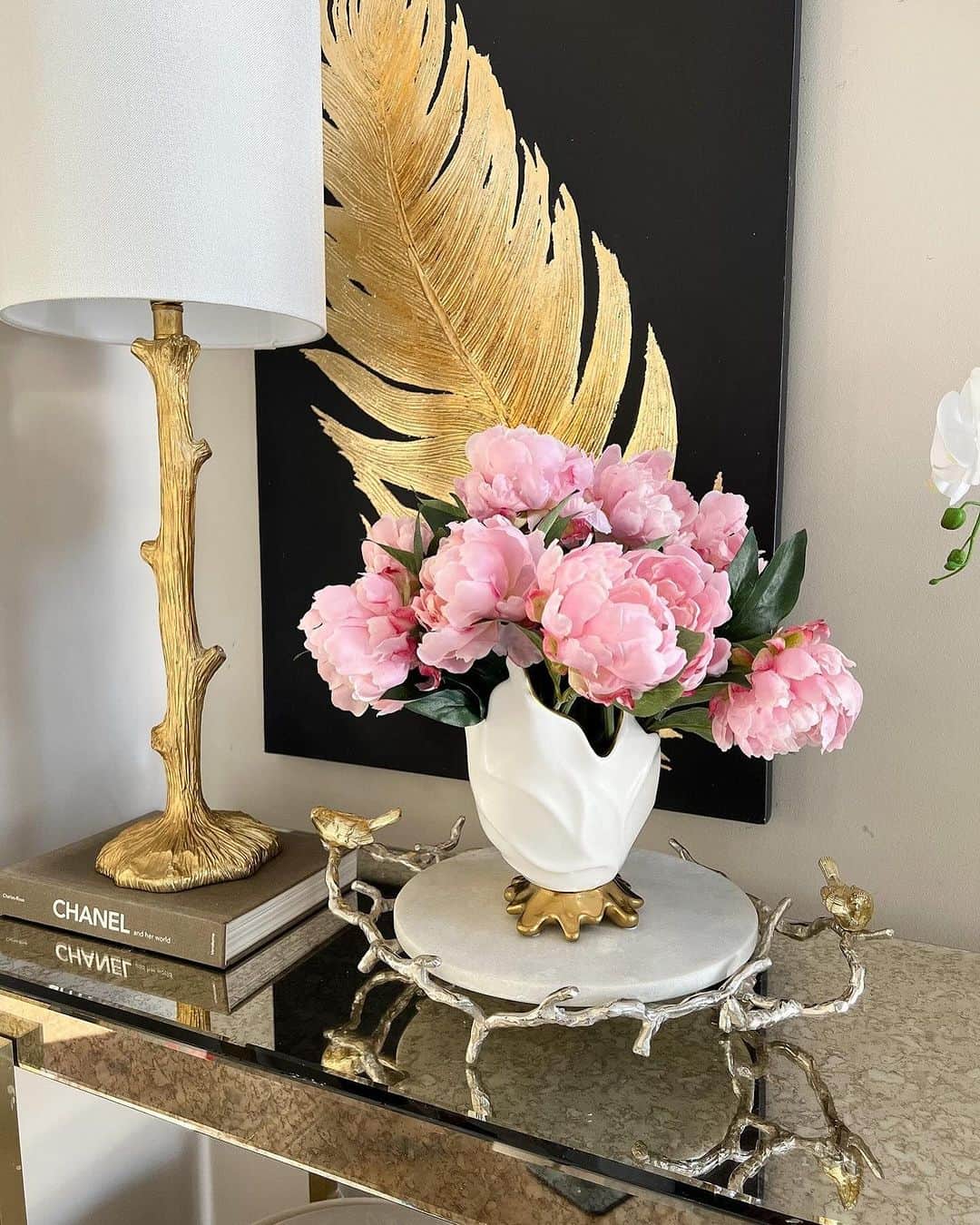 さんのインスタグラム写真 - (Instagram)「Breathtaking vases designed to elevate any room😍 shop 35% off select vases right now at inspiremehomedecor.com but don’t wait, this sale is only available for a limited time! Link in bio🤍」11月10日 8時35分 - inspire_me_home_decor