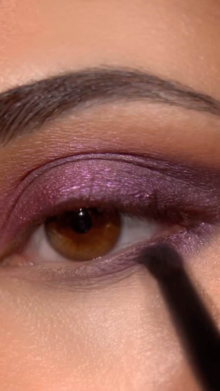 Smashboxのインスタグラム：「This is one of the ten million looks you can make with the Christian Cowan eye palette 🧮✨  Shop the possibilities at smashbox.com | Link in bio」