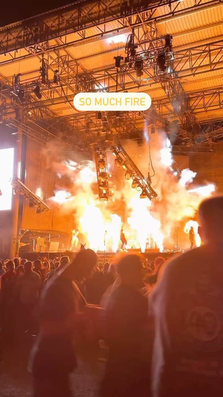 Shinedownのインスタグラム：「Is that even a question??!! 🔥🤪☄️🧯  #ThrowbackThursday #TheRevolutionsLiveTour #Pyro #Pyrotechnics #LiveMusic」