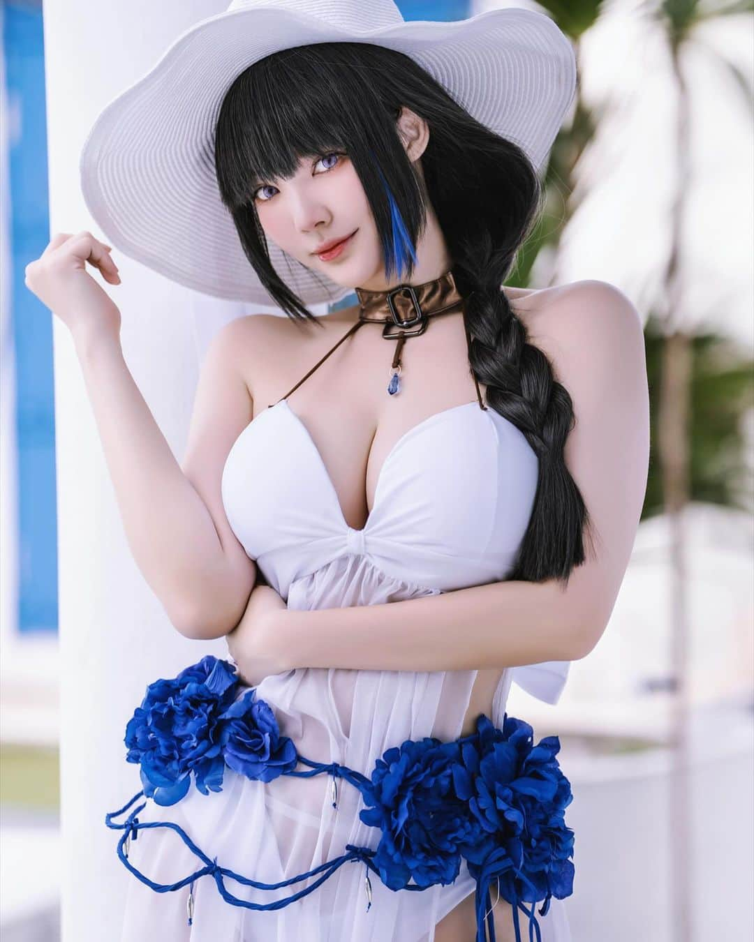 YingTzeさんのインスタグラム写真 - (YingTzeInstagram)「I’ll rub some sunscreen on you later ~ otherwise you’ll get burned if you stay out in the sun , Commander 💖  Mary : Bay Goddess ~ my second character in my upcoming Nikke Summer Photobook ☀️🌴✨  Available first during AFA Singapore 2023 ✨🫰🏻  📸 @prestonles.ig」11月10日 10時37分 - yingtze