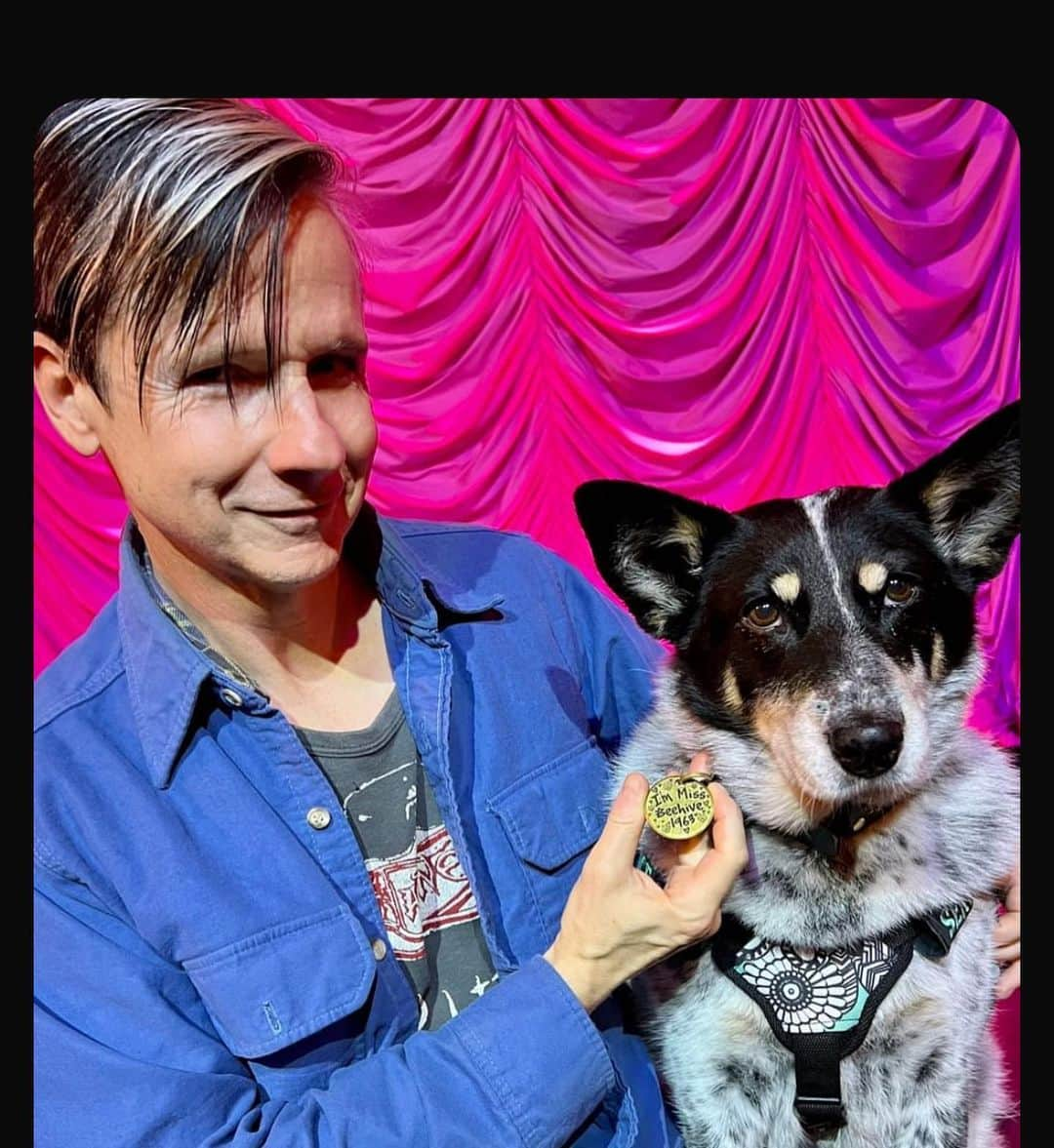 ジョン・キャメロン・ミッチェルのインスタグラム：「What a delightful “Seizure Dog” (my new hardcore band) named Olive we met at @theoasissf. Courtesy of @ohldaghendrik and @sohejoju! Dont fake a fit around her tho. She’ll save u!」