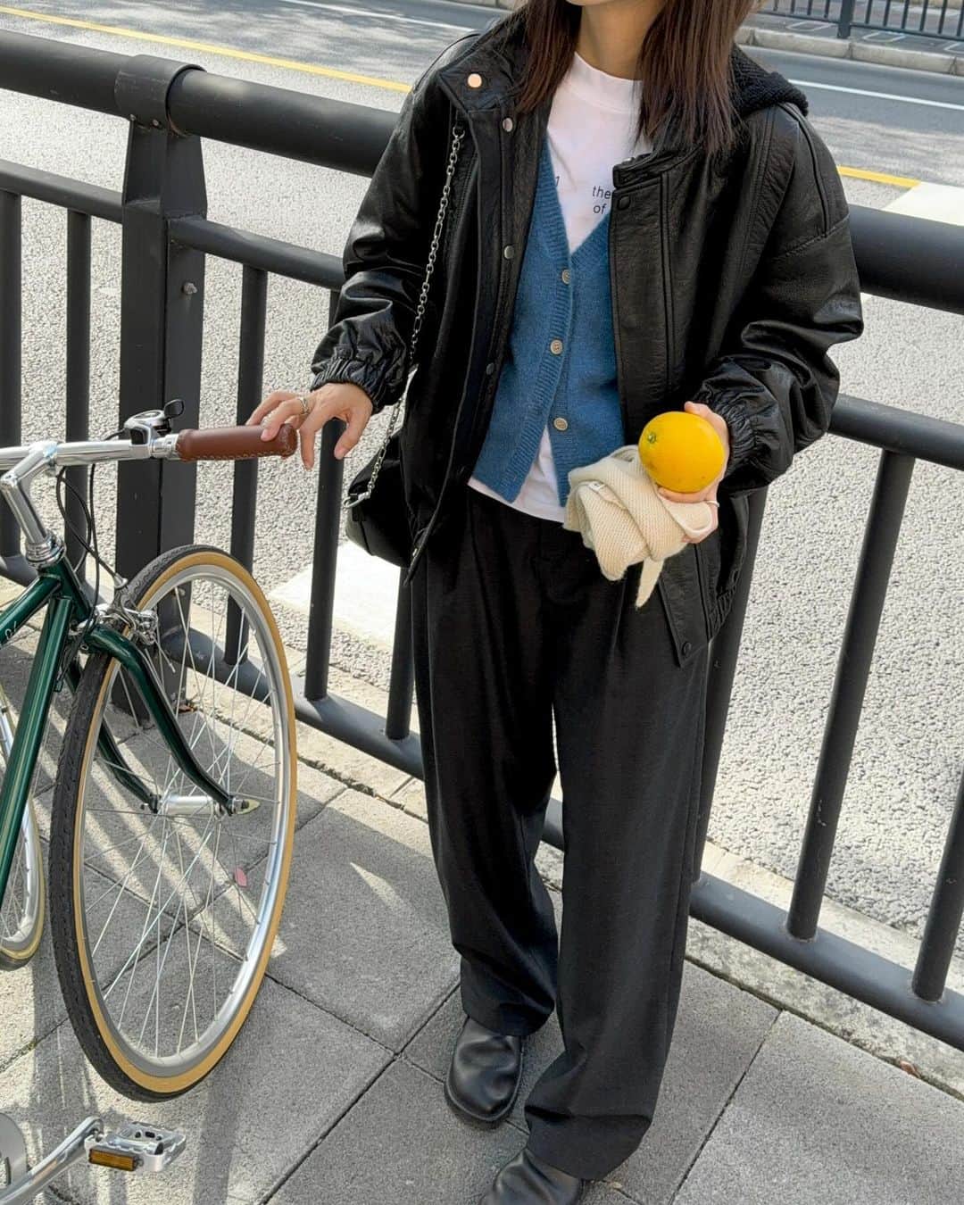 Weiweiのインスタグラム：「Winter layering.」