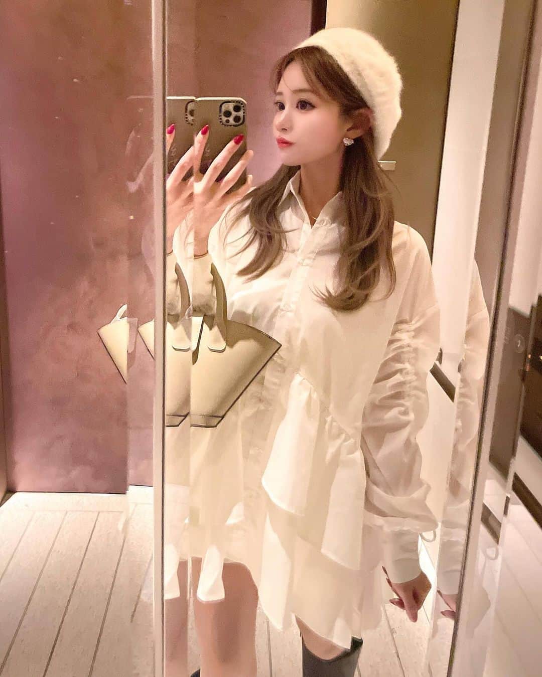 apyuさんのインスタグラム写真 - (apyuInstagram)「#apyu_coordinate 🤍  #ワンピース @grl_official #ブーツ @grl_official #ベレー帽 @queen.lupis #バッグ @paris64world  #grl #グレイル #秋コーデ #シャツワンピース #ブーツコーデ #ritz #ritzcarlton #ritzcarltonfukuoka #リッツカールトン #リッツカールトン福岡」11月10日 11時17分 - apyu