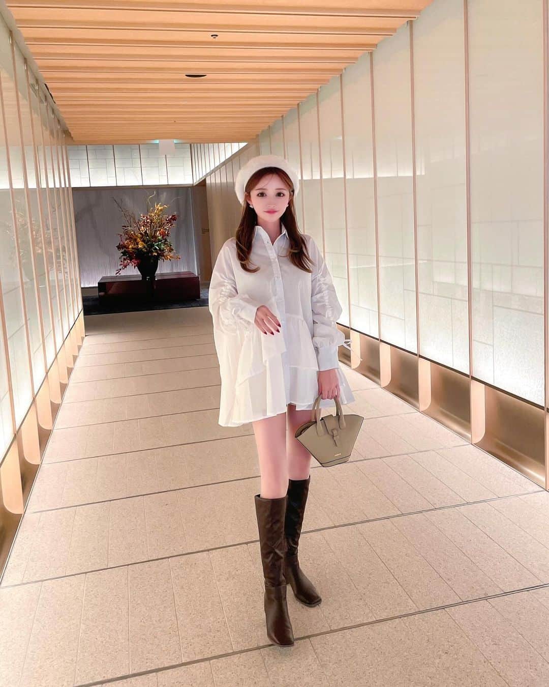 apyuさんのインスタグラム写真 - (apyuInstagram)「#apyu_coordinate 🤍  #ワンピース @grl_official #ブーツ @grl_official #ベレー帽 @queen.lupis #バッグ @paris64world  #grl #グレイル #秋コーデ #シャツワンピース #ブーツコーデ #ritz #ritzcarlton #ritzcarltonfukuoka #リッツカールトン #リッツカールトン福岡」11月10日 11時17分 - apyu