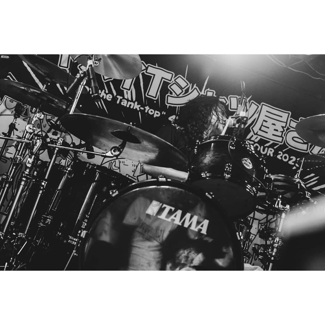 もりもりもとさんのインスタグラム写真 - (もりもりもとInstagram)「2023.11.2 四日市CLUB ROOTS  (📷by @shooting_zen_jpg ) #ヤバt47都道府県ツアー」11月10日 11時38分 - morimoto_yabat