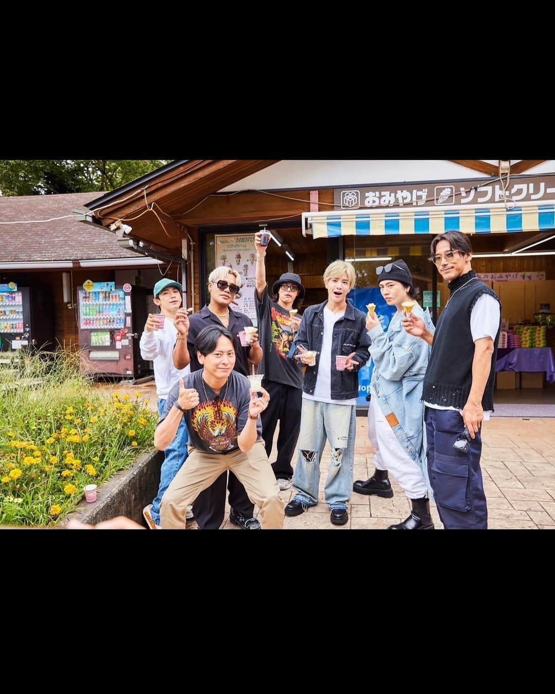 のインスタグラム：「三代目 J Soul Brothers  13th ANNIVERSARY✨✨  いつも応援ありがとうございます。 心から感謝です。 これからもこの7人で👍✨✨  @jsbryuji_official  @naokikobayashi_works  @exile_naoto_  @omi.cdl  @takanori_iwata_official  @elly24soul   #3jsoulbrothers」