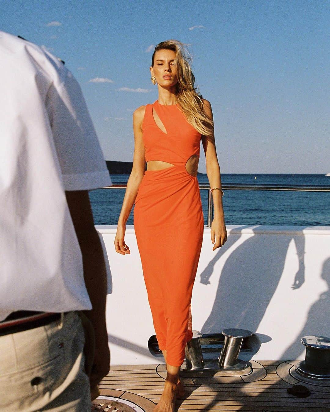 KOOKAI のインスタグラム：「Riviera •• Shop the Bolt Mesh Cut Out Dress in mandarin red, new to boutiques and online #kookai」