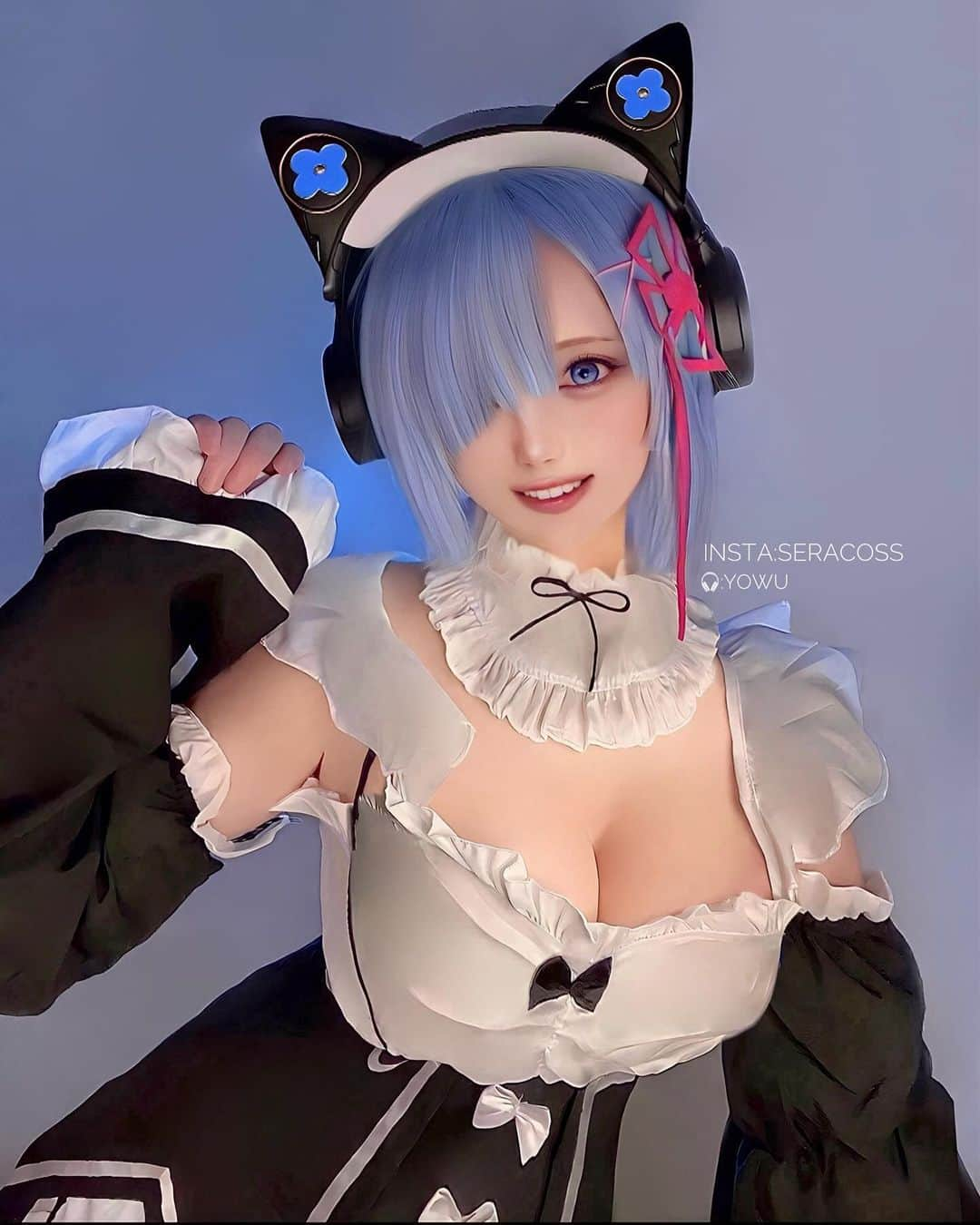 せら☆こすのインスタグラム：「my cosplay #rem #yowuheadphones  @seracoss @yowu.chan  レムりん💙 . . . . . . . . . . #rem #emilia #rezerocosplay #rezero #animelover #animegirl #animelife #animecosplay #animeworld #animewaifu #rezerokarahajimeruisekaiseikatsu #rezerostartinglifeinanotherworld #rezerorem #rezeroanime #animetrending #animetrend」